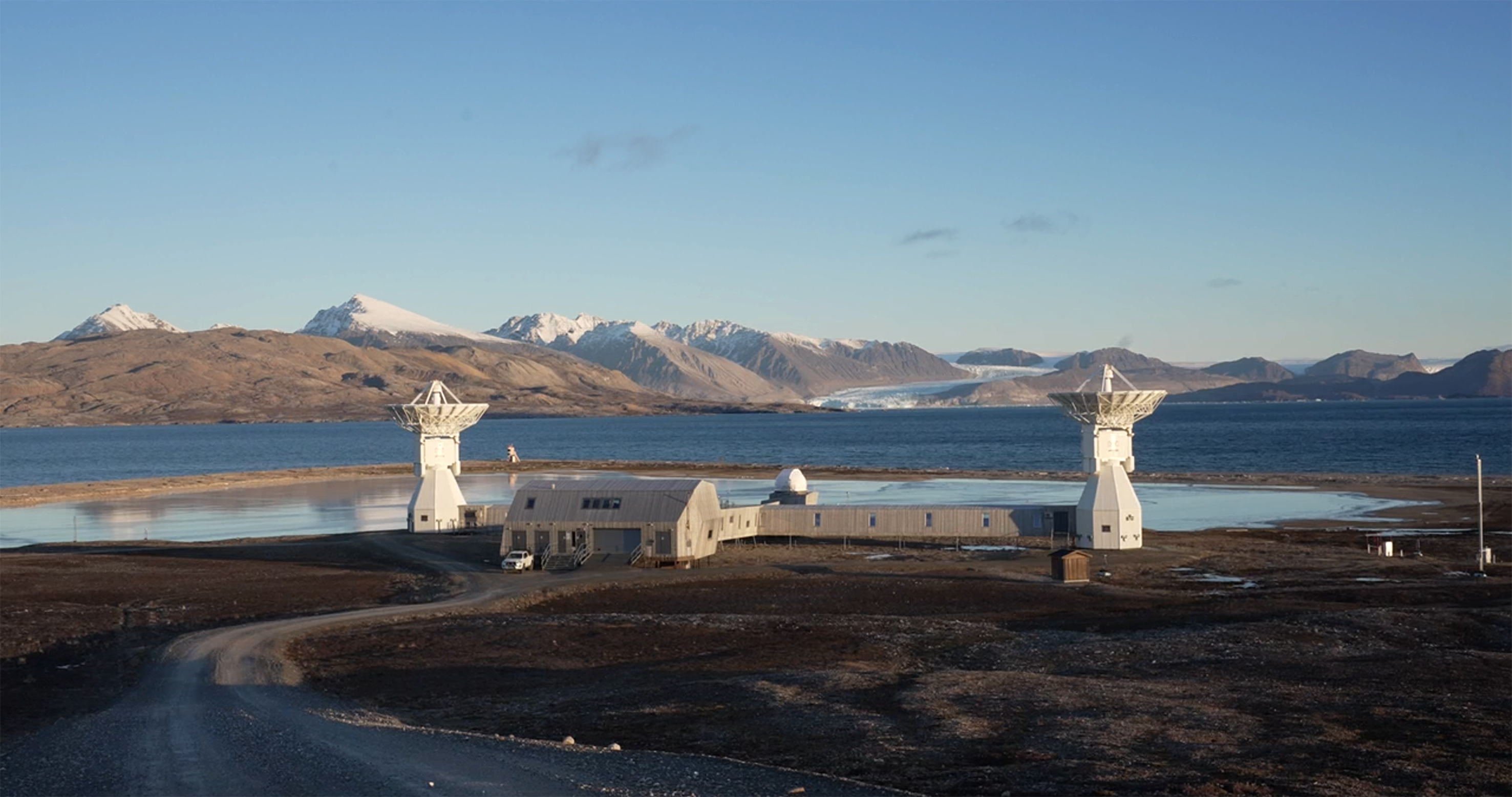 Norges geodetiske jordobservatorium i Ny-Ålesund er ferdigstilt etter 15 års utvikling.
