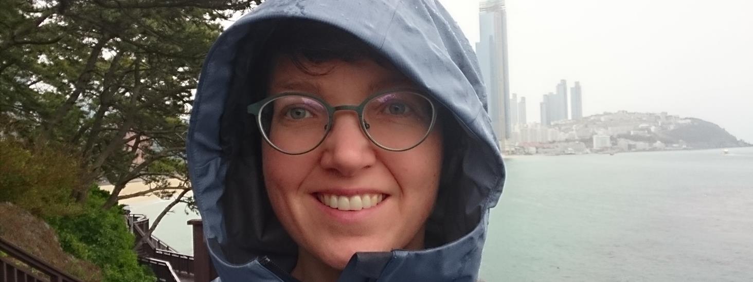 Oda Roaldsdotter Ravndal på interansjonalt møte om havnivå i Busan i Sør-Korea.