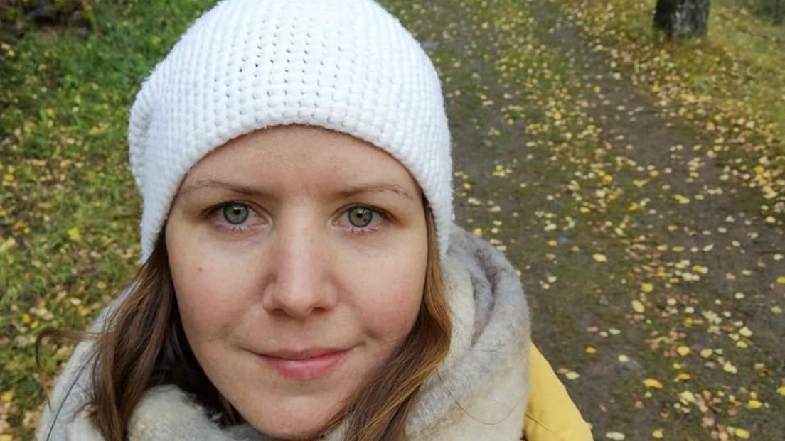 Portrett av Christine Kvalvik Jørgensen som driver med bygningsvern
